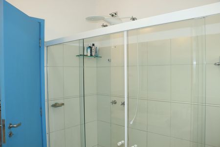 Casa de condomínio para alugar com 300m², 5 quartos e 4 vagasBanheiro da Suíte 2