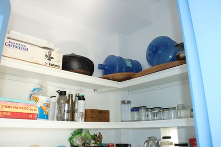 Casa de condomínio para alugar com 300m², 5 quartos e 4 vagasDespensa