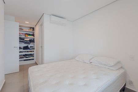 Apartamento à venda com 85m², 2 quartos e 2 vagas Apartamento à venda com 85m², 2 quartos e 2 vagasSuíte