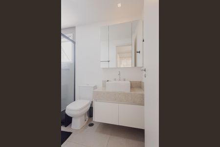 Apartamento à venda com 85m², 2 quartos e 2 vagas Apartamento à venda com 85m², 2 quartos e 2 vagasBanheiro da Suíte