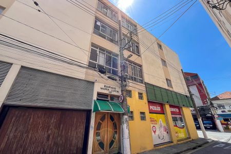 Apartamento à venda com 100m², 3 quartos e 1 vagaFachada + plaquinha