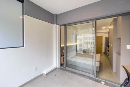 Varanda de kitnet/studio à venda com 1 quarto, 30m² em Vila Mariana, São Paulo