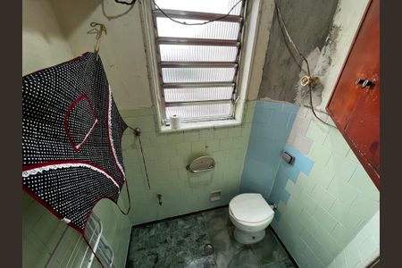 Apartamento à venda com 110m², 3 quartos e sem vaga Apartamento à venda com 110m², 3 quartos e sem vagaBanheiro de serviço