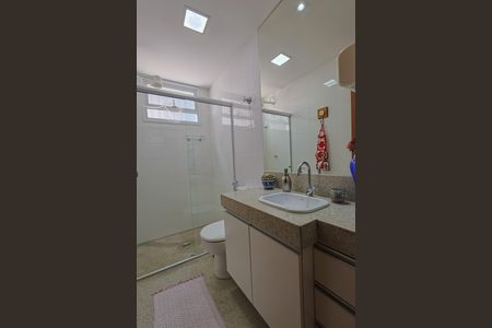 Apartamento à venda com 202m², 4 quartos e 3 vagasBanheiro da Suíte