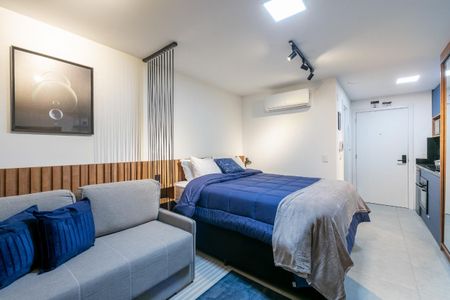 Quarto de kitnet/studio para alugar com 1 quarto, 30m² em Auxiliadora, Porto Alegre