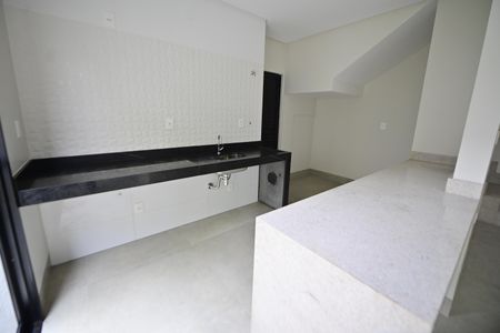 Casa de condomínio para alugar com 153m², 3 quartos e 2 vagasCozinha