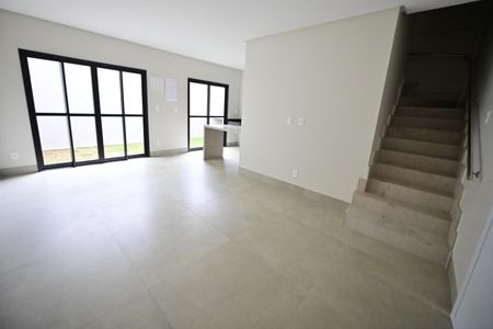 Casa de condomínio para alugar com 153m², 3 quartos e 2 vagasSala 