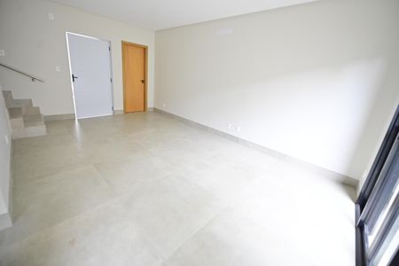 Sala  de casa de condomínio para alugar com 3 quartos, 153m² em Vila Rosa, Goiânia