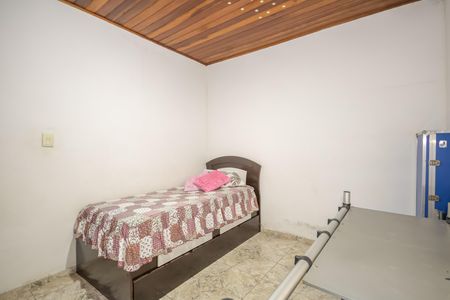 Casa à venda com 270m², 2 quartos e 3 vagas Casa à venda com 270m², 2 quartos e 3 vagasQuarto 2