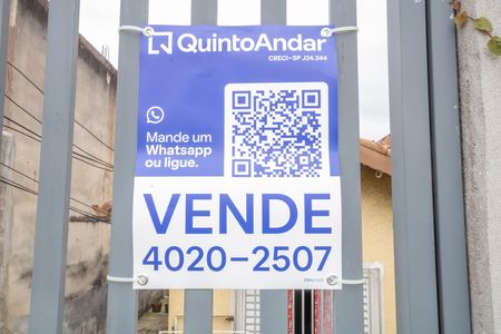 Casa à venda com 270m², 2 quartos e 3 vagas Casa à venda com 270m², 2 quartos e 3 vagasPlaca