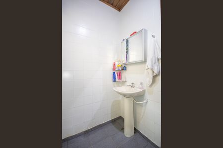 Casa à venda com 270m², 2 quartos e 3 vagas Casa à venda com 270m², 2 quartos e 3 vagasBanheiro