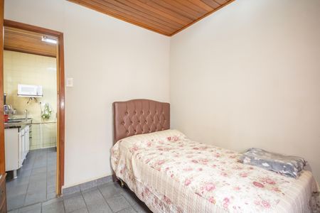 Casa à venda com 270m², 2 quartos e 3 vagas Casa à venda com 270m², 2 quartos e 3 vagasQuarto 1