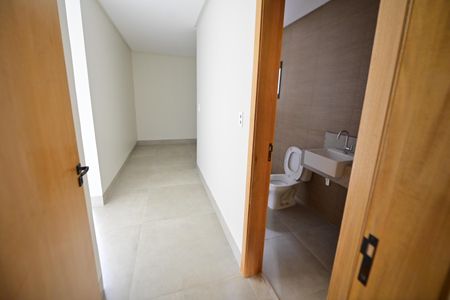 Casa de condomínio para alugar com 153m², 3 quartos e 2 vagasBanheiro da Suíte 2