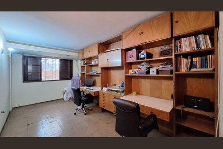 Casa à venda com 521m², 6 quartos e 6 vagasQuarto 1