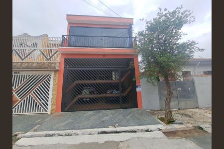 Casa para alugar com 150m², 4 quartos e 2 vagas Casa para alugar com 150m², 4 quartos e 2 vagasFachada