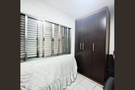 Casa para alugar com 150m², 4 quartos e 2 vagas Casa para alugar com 150m², 4 quartos e 2 vagasQuarto 2