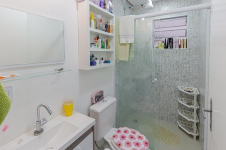 Casa à venda com 150m², 2 quartos e 2 vagas Casa à venda com 150m², 2 quartos e 2 vagasBanheiro da Suíte 1