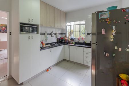 Casa à venda com 150m², 2 quartos e 2 vagas Casa à venda com 150m², 2 quartos e 2 vagasCozinha