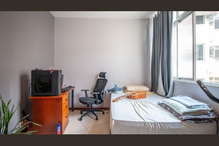 Apartamento à venda com 140m², 3 quartos e 1 vagaQuarto 2