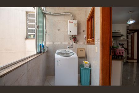 Apartamento à venda com 140m², 3 quartos e 1 vagaÁrea de Serviço