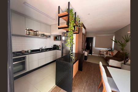 Casa de condomínio à venda com 95m², 2 quartos e 2 vagasCozinha 