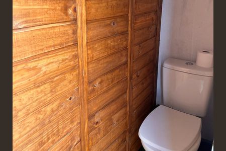 Casa de condomínio à venda com 95m², 2 quartos e 2 vagasLavabo externo 