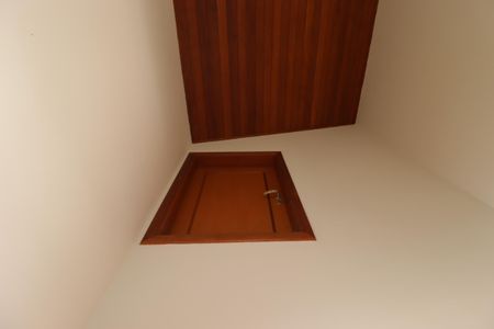 Casa à venda com 311m², 4 quartos e 4 vagasSotão