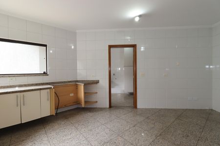 Casa à venda com 311m², 4 quartos e 4 vagasCozinha