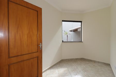 Casa à venda com 311m², 4 quartos e 4 vagasEscritório
