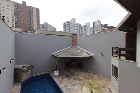 Casa à venda com 311m², 4 quartos e 4 vagasVista da Suíte 1