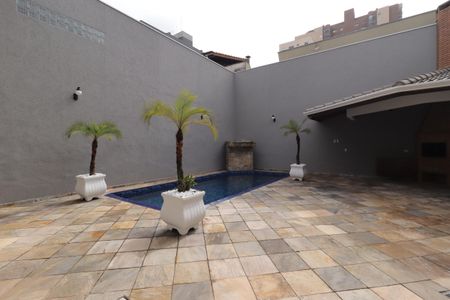 Casa à venda com 311m², 4 quartos e 4 vagasPiscina