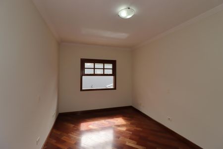 Casa à venda com 311m², 4 quartos e 4 vagasSuíte 1