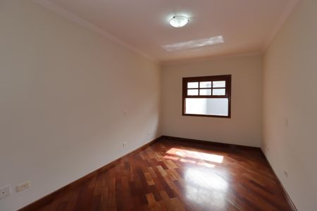 Casa à venda com 311m², 4 quartos e 4 vagasSuíte 1