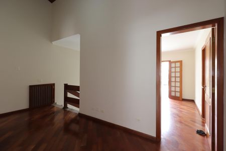 Casa à venda com 311m², 4 quartos e 4 vagasCorredor