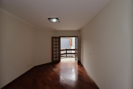 Casa à venda com 311m², 4 quartos e 4 vagasSuíte 3