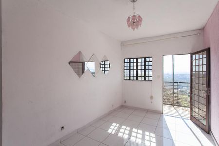 Casa para alugar com 100m², 3 quartos e 1 vagaSala