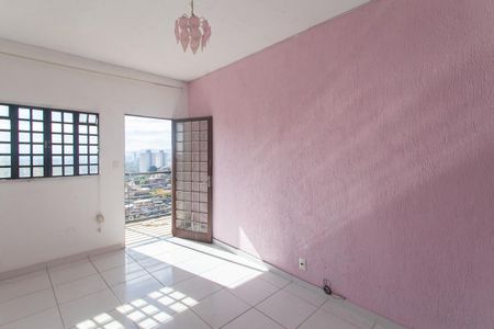 Casa para alugar com 100m², 3 quartos e 1 vagaSala