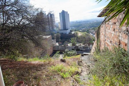 Casa para alugar com 100m², 3 quartos e 1 vagaQuintal