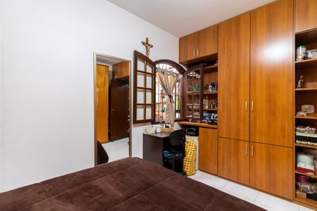 Casa à venda com 142m², 4 quartos e 3 vagasSuíte 1