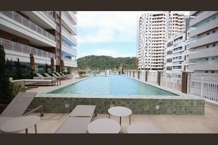 Apartamento para alugar com 66m², 2 quartos e 2 vagasÁrea comum - Piscina