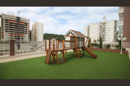 Apartamento para alugar com 66m², 2 quartos e 2 vagasÁrea comum - Playground