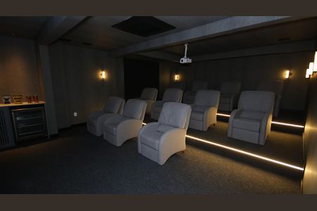Apartamento para alugar com 66m², 2 quartos e 2 vagasÁrea Comum - Cinema