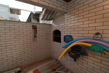 Casa à venda com 300m², 5 quartos e 4 vagasÁrea externa