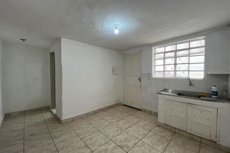 Sala/Cozinha de casa para alugar com 1 quarto, 30m² em Vila Nina, São Paulo