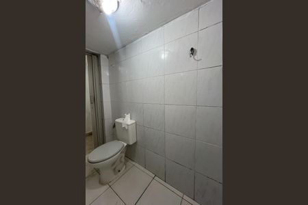 Banheiro Social de casa para alugar com 1 quarto, 30m² em Vila Nina, São Paulo