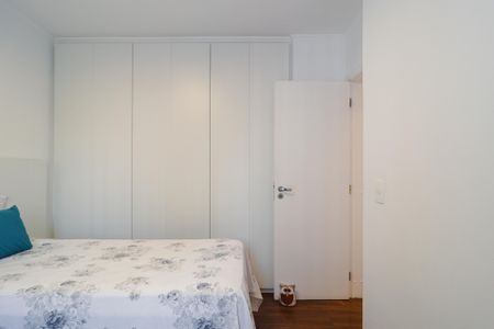 Apartamento à venda com 280m², 3 quartos e 3 vagas Apartamento à venda com 280m², 3 quartos e 3 vagasQuarto 2