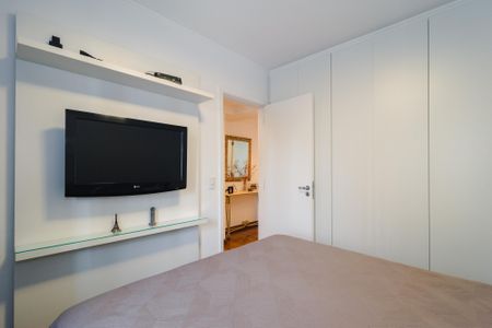 Apartamento à venda com 280m², 3 quartos e 3 vagas Apartamento à venda com 280m², 3 quartos e 3 vagasQuarto 1