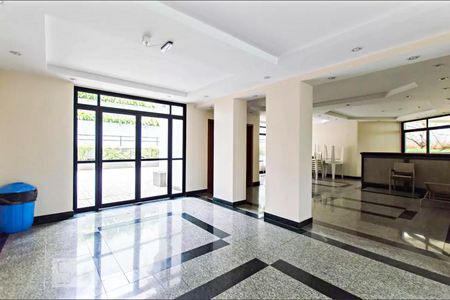 Apartamento à venda com 280m², 3 quartos e 3 vagas Apartamento à venda com 280m², 3 quartos e 3 vagasÁrea comum - Salão de festas