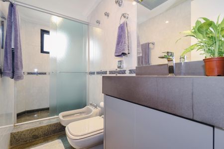 Apartamento à venda com 280m², 3 quartos e 3 vagas Apartamento à venda com 280m², 3 quartos e 3 vagasBanheiro