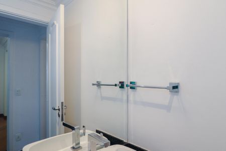 Apartamento à venda com 280m², 3 quartos e 3 vagas Apartamento à venda com 280m², 3 quartos e 3 vagasLavabo